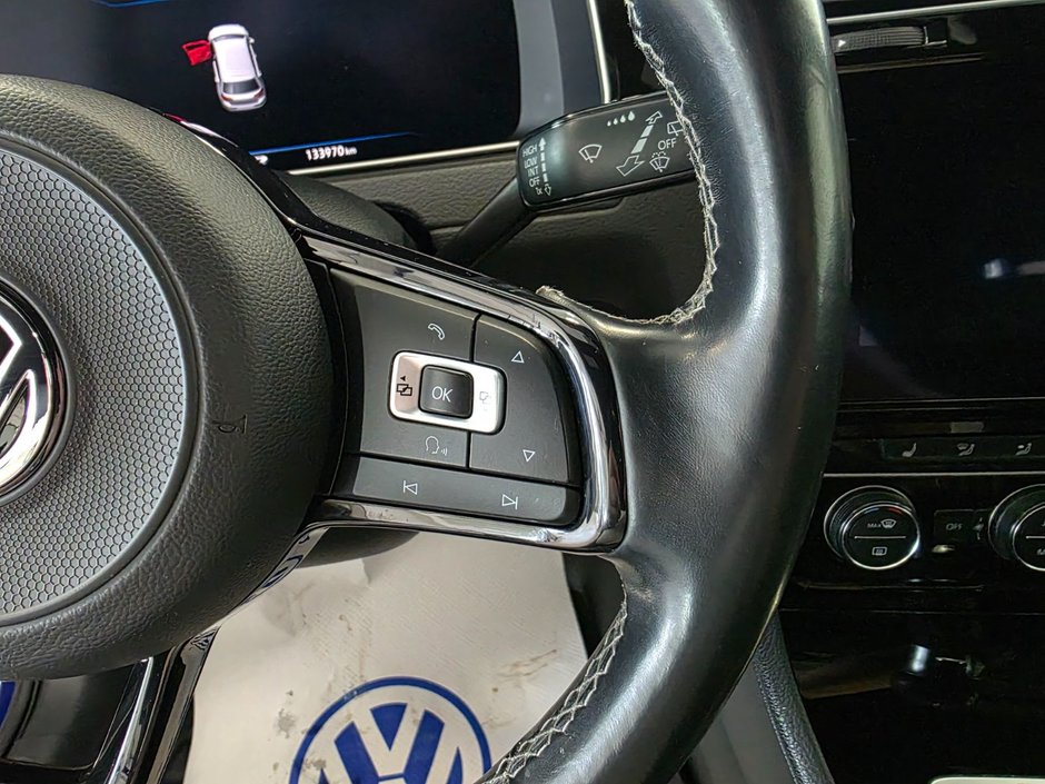 Volkswagen Golf R  2018-14