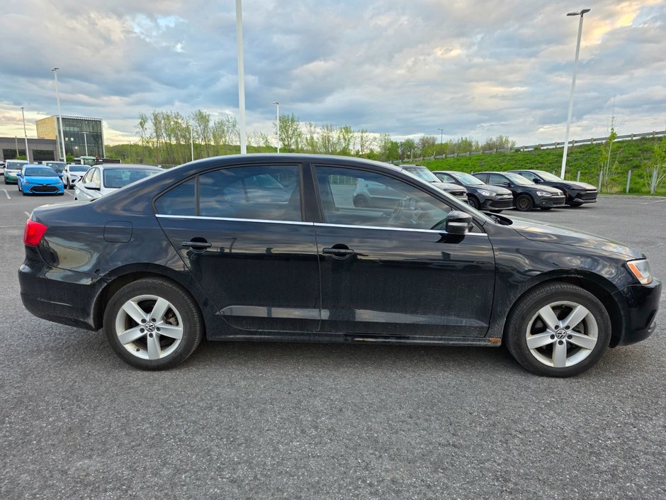 Volkswagen Jetta Sedan Comfortline 2014-5