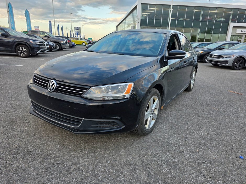 Volkswagen Jetta Sedan Comfortline 2014-0
