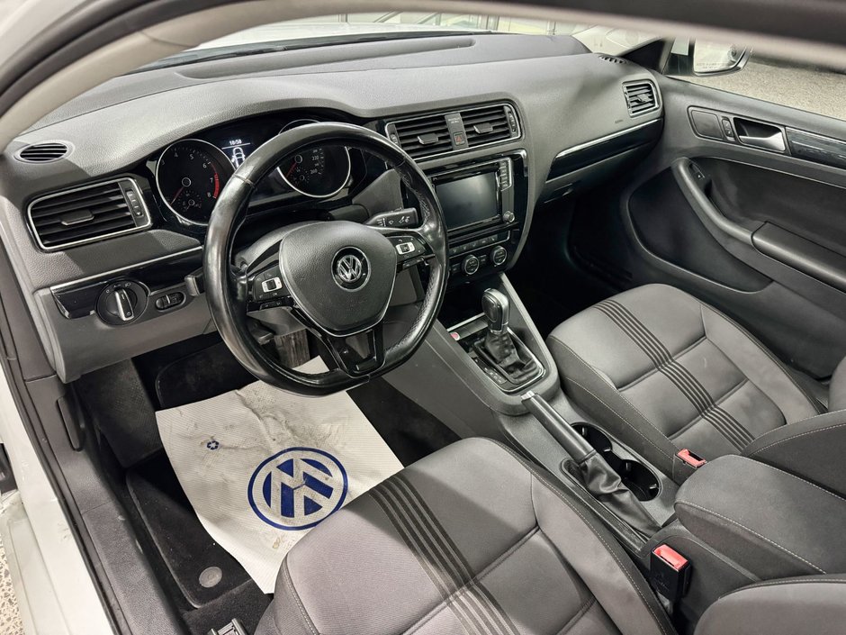 2017 Volkswagen Jetta Sedan Wolfsburg Edition * Toit * App connect * Led *-7