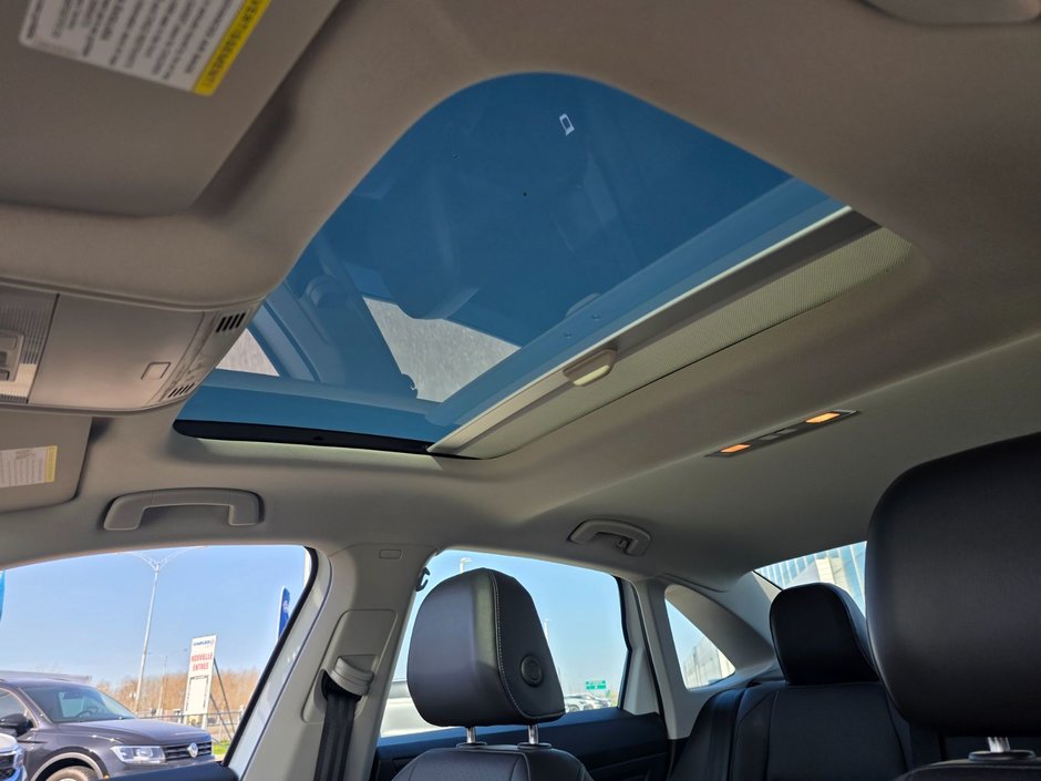 Volkswagen Jetta Highline 2021-20