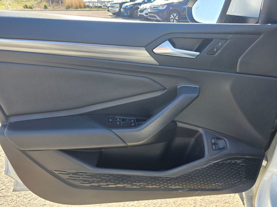 Volkswagen Jetta Highline 2021-9