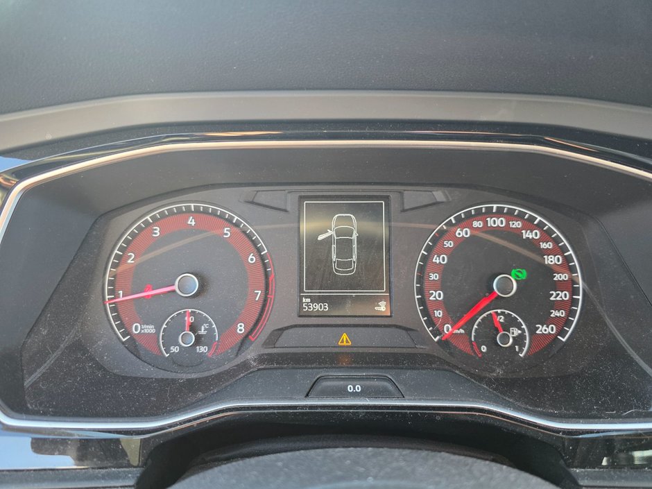 Volkswagen Jetta Highline 2021-14