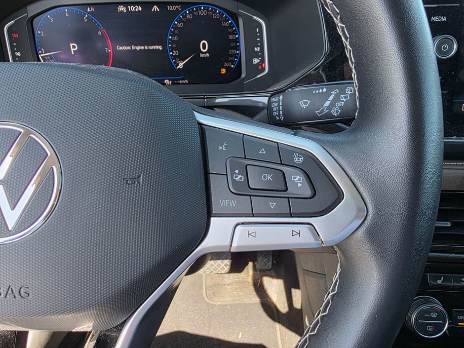 Volkswagen Taos Highline 2022-13