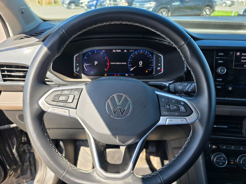 Volkswagen Taos Highline 2022-12