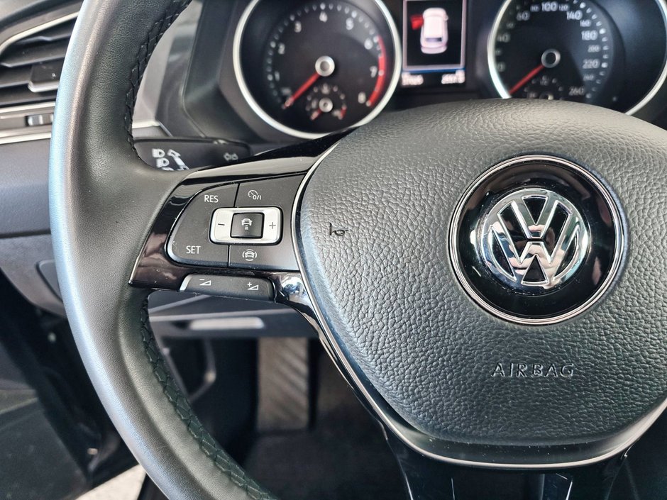 2020 Volkswagen Tiguan IQ Drive * Awd * Toit panoramique * Blindspot-10