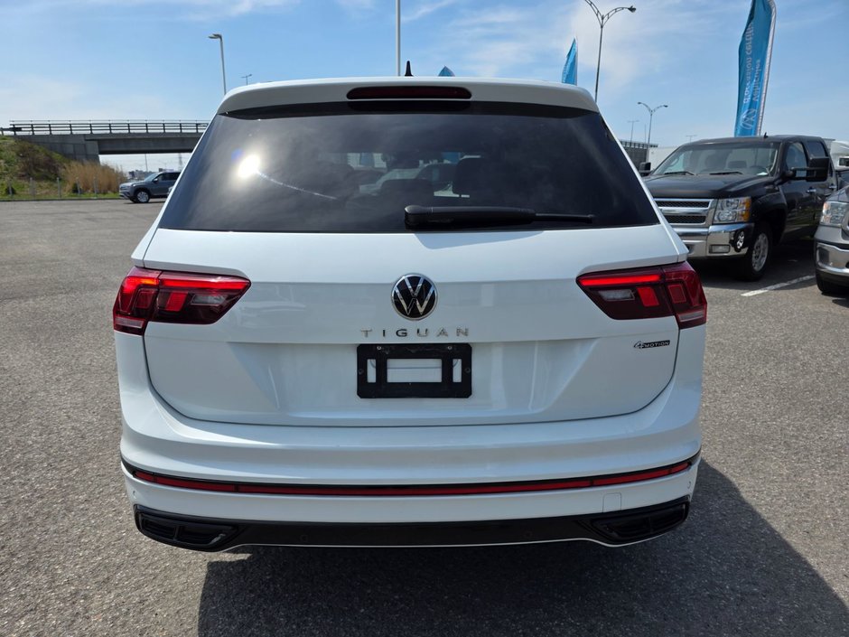Volkswagen Tiguan Comfortline R-Line Black Edition 2022-3