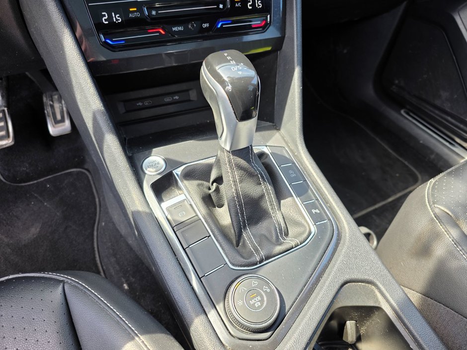 Volkswagen Tiguan Comfortline R-Line Black Edition 2022-20