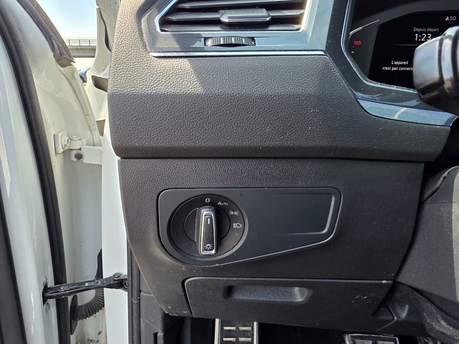 Volkswagen Tiguan Comfortline R-Line Black Edition 2022-16