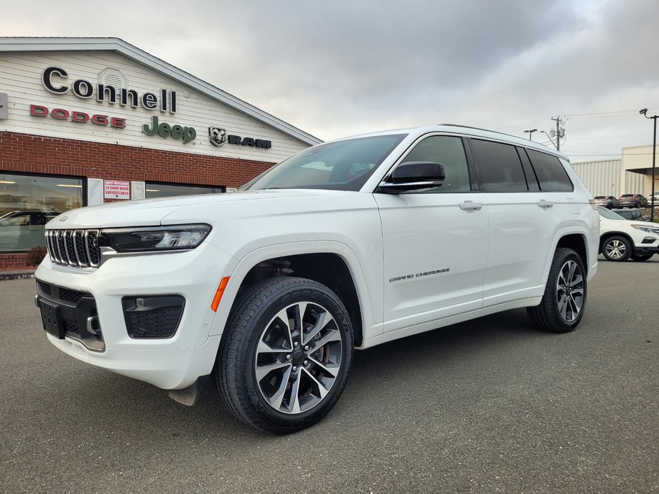 2023  Grand Cherokee L Overland in Woodstock, New Brunswick