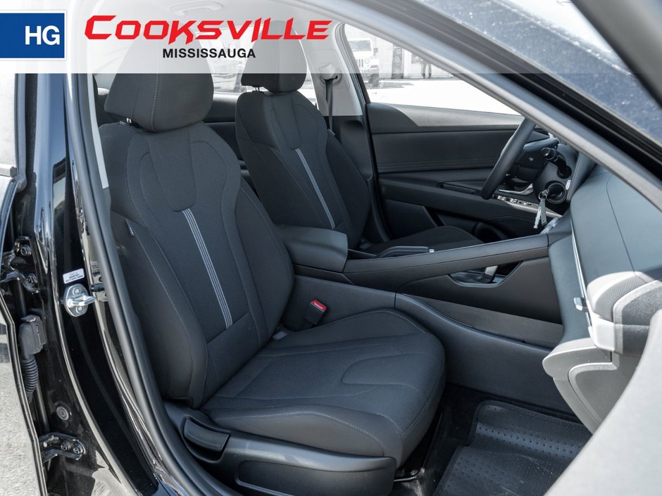 2024 Hyundai Elantra Essential-17