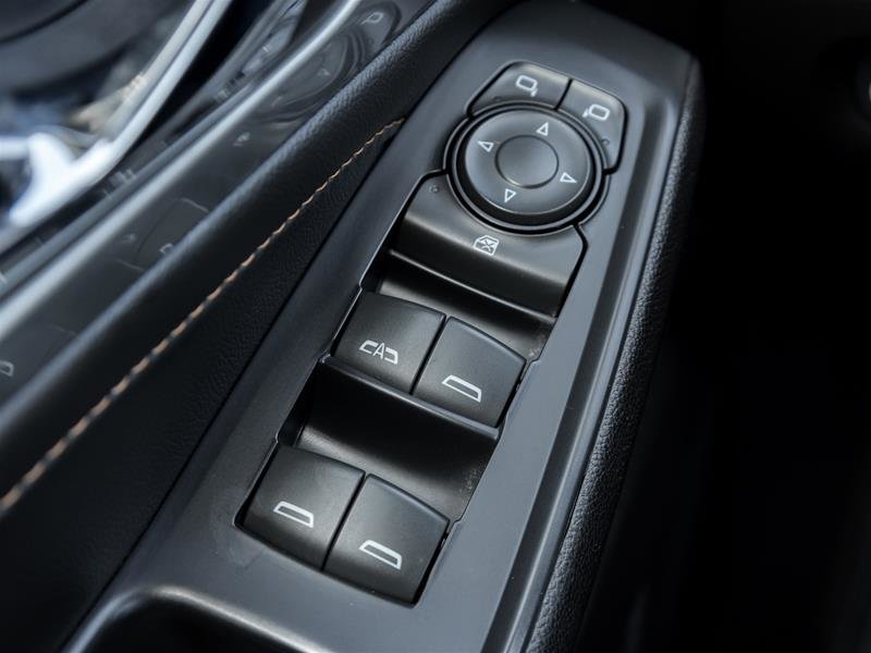 2021 Chevrolet Traverse LT Cloth-11