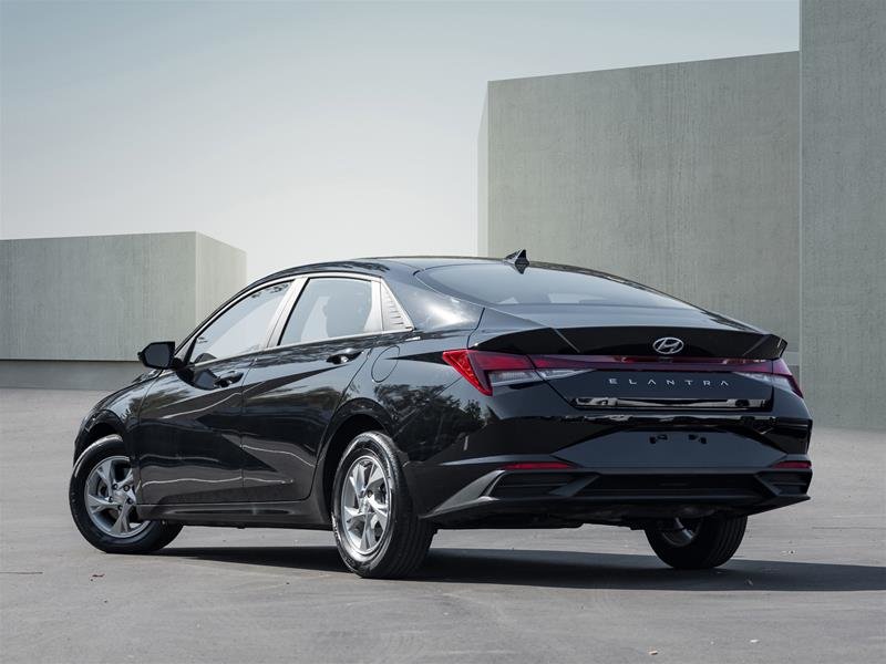 2022 Hyundai Elantra Sedan Essential-4