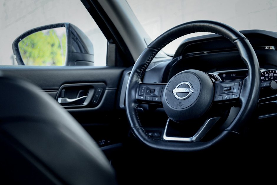 2023 Nissan Pathfinder SL-21