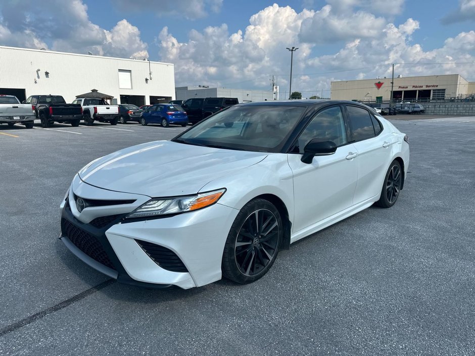 2020  Camry XSE-Toit panoramique-Sièges et volant chauffants in Cowansville, Quebec