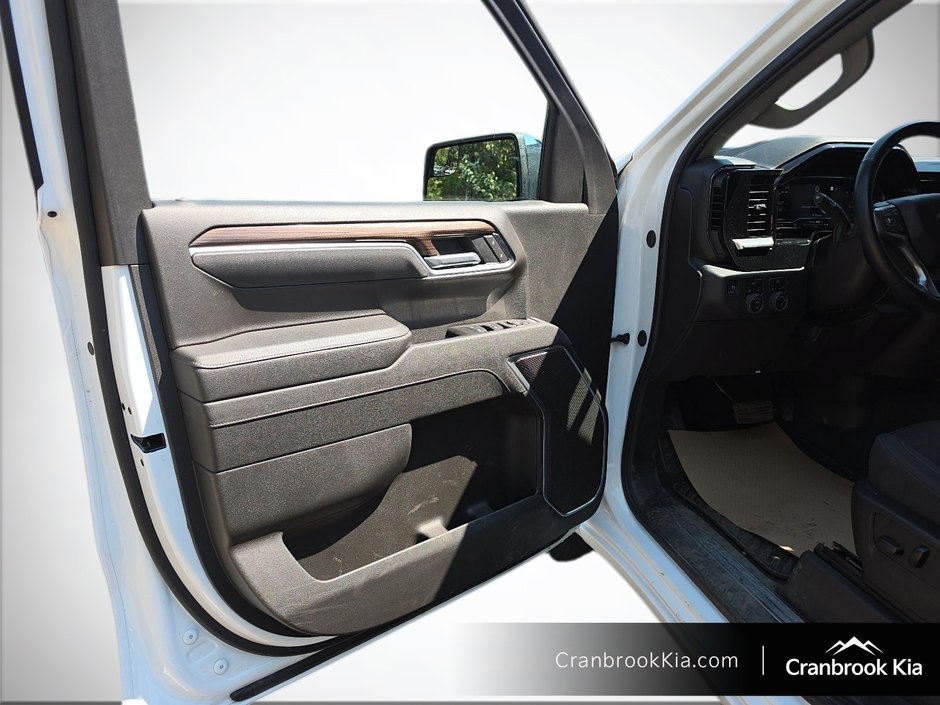 2025 Chevrolet Silverado 1500 LT-9