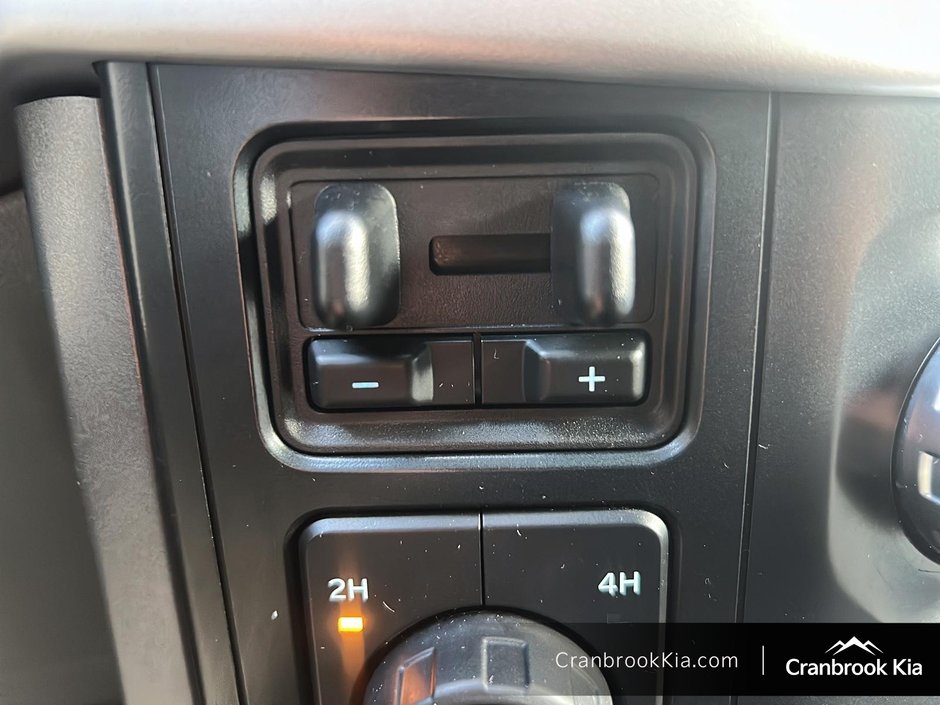 2022 Ford F-150 XLT-20