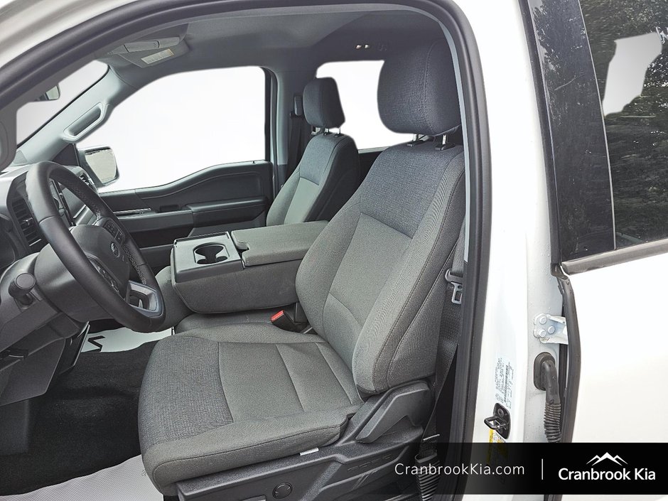 2025 Ford F-150 XLT-8