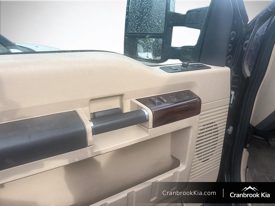 2010 Ford F350 LARIAT-10