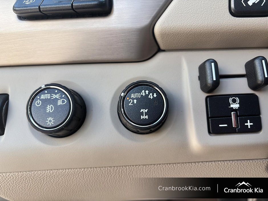 2017 GMC Yukon XL DENALI-15