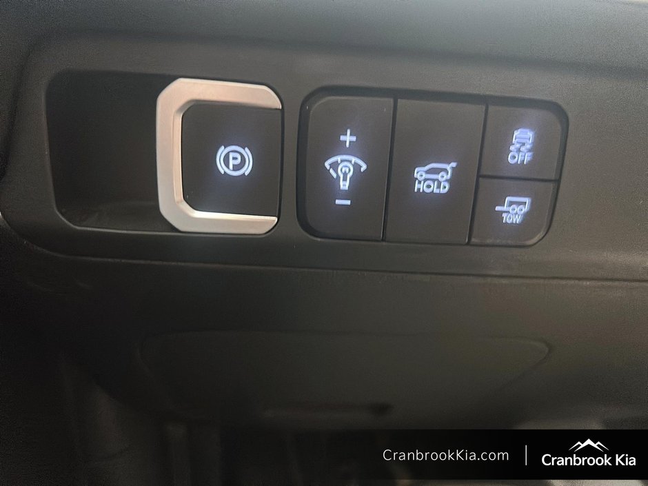 2025 Hyundai SANTA FE BASE-19