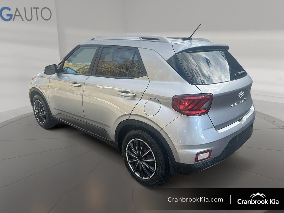 2023 Hyundai VENUE ULTIMATE BLACK-3