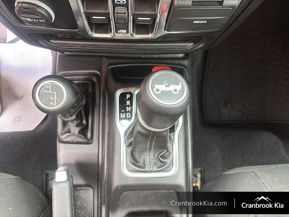 2019 Jeep Wrangler Unlimited BASE-14