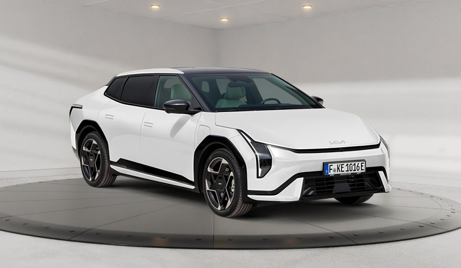 2026 Kia EV4 GT-Line Limited-0