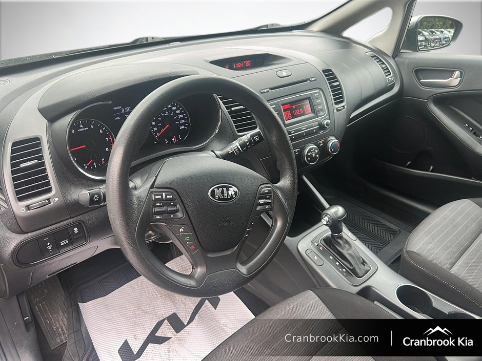 2016 Kia FORTE 5-DOOR EX-9