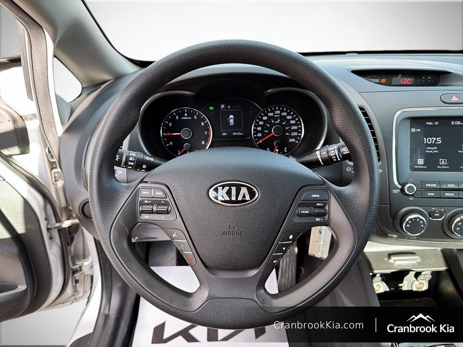 2017 Kia FORTE LX-11