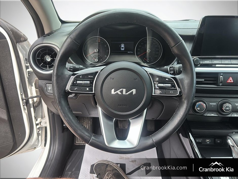 2023 Kia Forte EX+-11