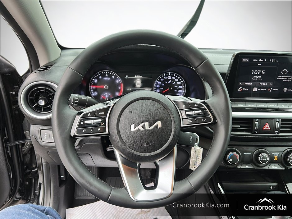 2023 Kia FORTE EX-11