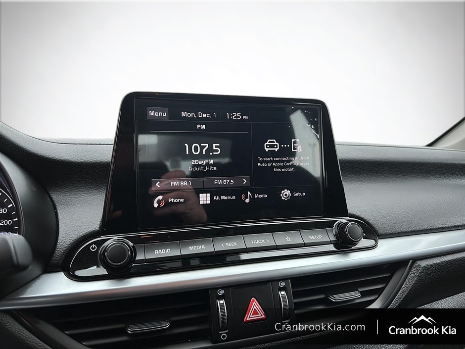 2023 Kia FORTE EX-18