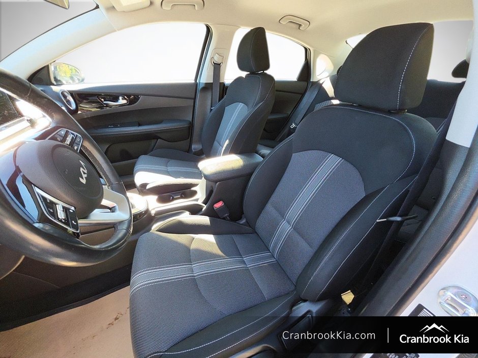 2023 Kia Forte EX-8