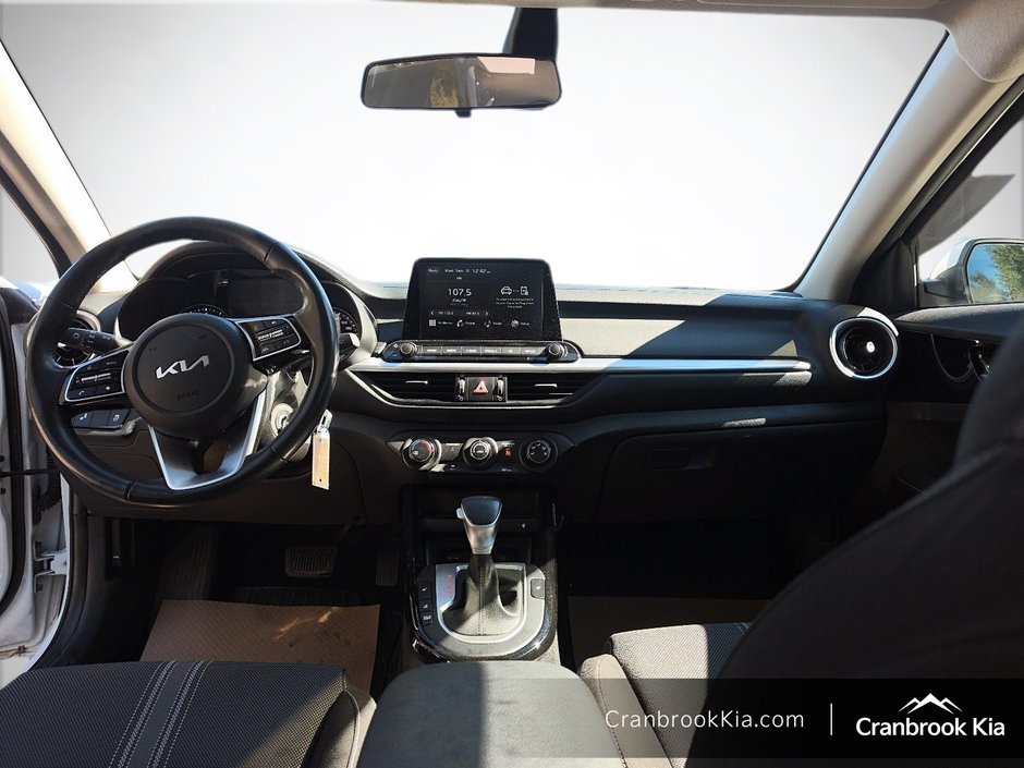 2023 Kia Forte EX-9