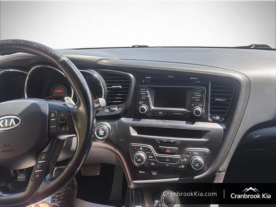 2012 Kia Optima BASE-13