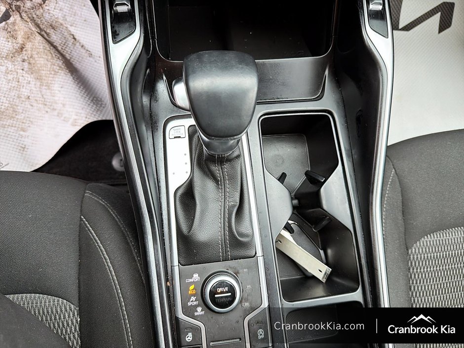 2022 Kia SORENTO LX PREMIUM-14