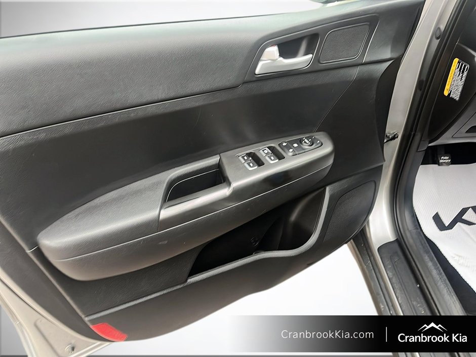 2020 Kia SPORTAGE LX-10