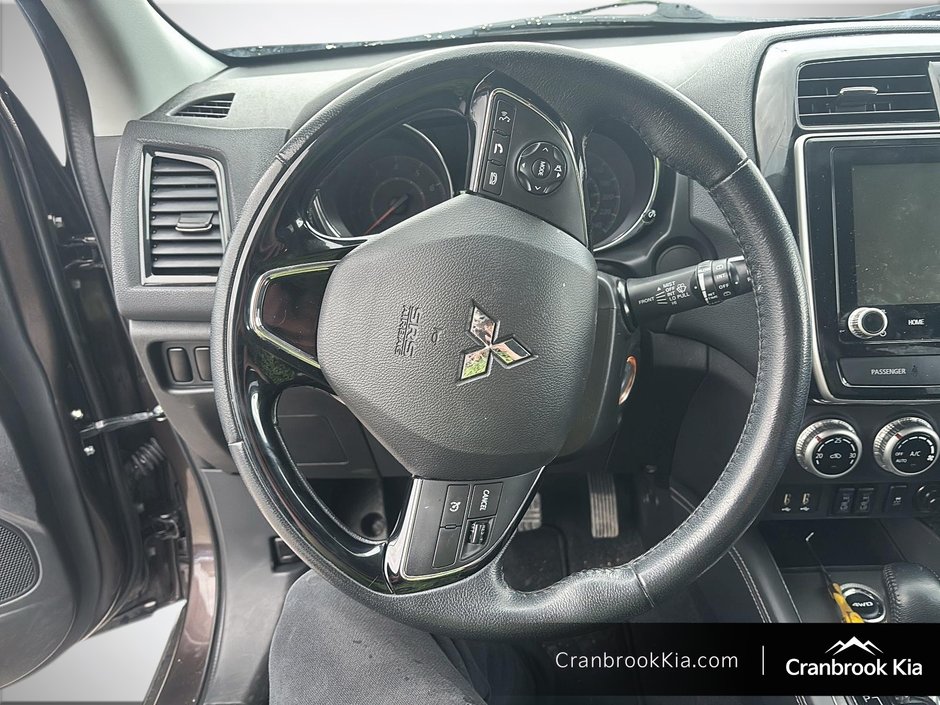 2020 Mitsubishi RVR SE-11