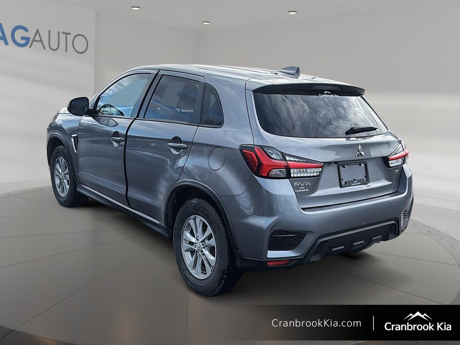 2021 Mitsubishi RVR SE-3