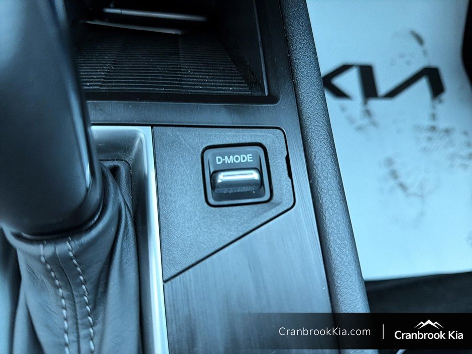 2025 Nissan KICKS S-15