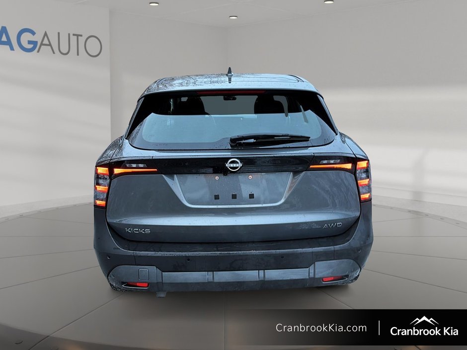 2025 Nissan KICKS S-2