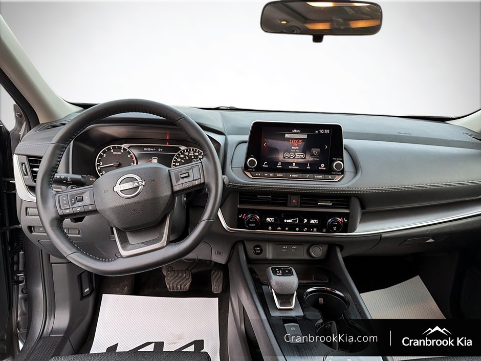 2025 Nissan ROGUE SV MOONROOF-9