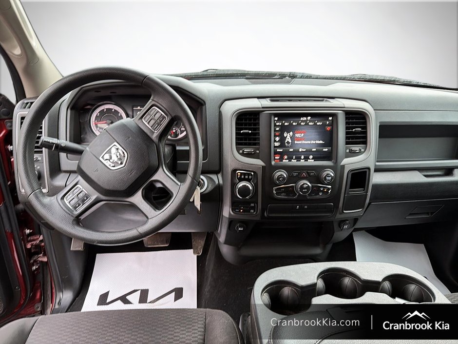 2019 Ram 1500 CLASSIC EXPRESS-9