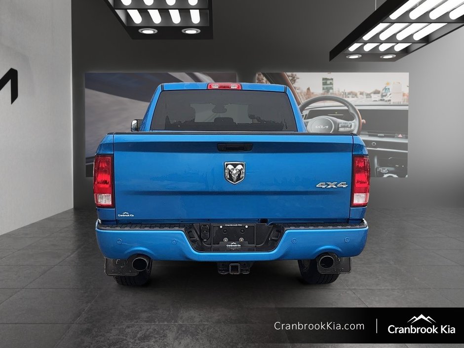 2022 Ram 1500 Classic EXPRESS-2