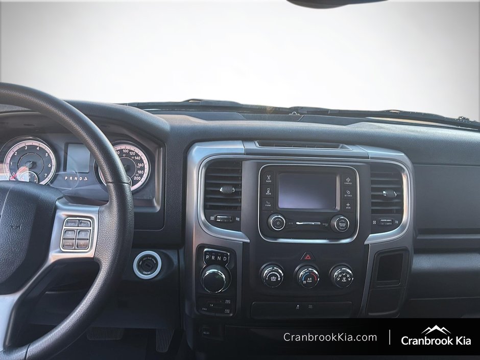 2022 Ram 1500 Classic SLT-13