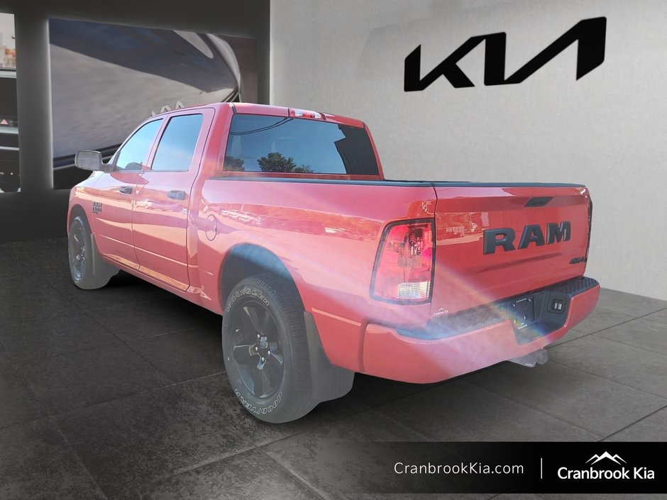 2023 Ram 1500 Classic EXPRESS-3