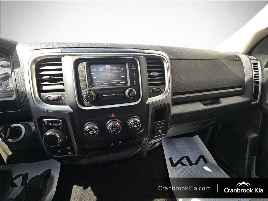 2023 Ram 1500 CLASSIC SLT-13