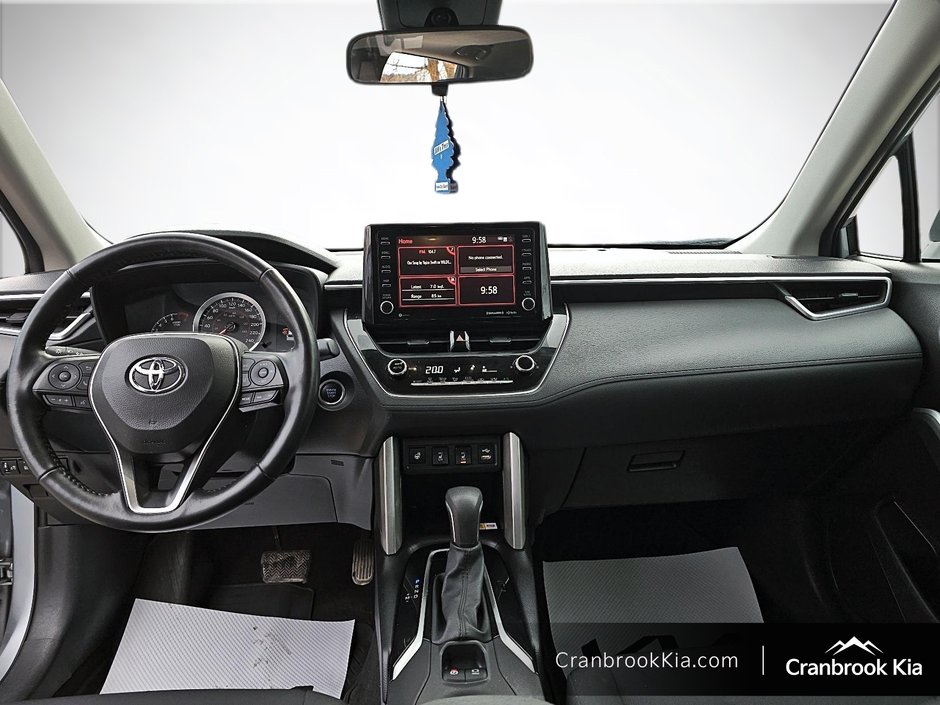 2022 Toyota COROLLA CROSS BASE-9