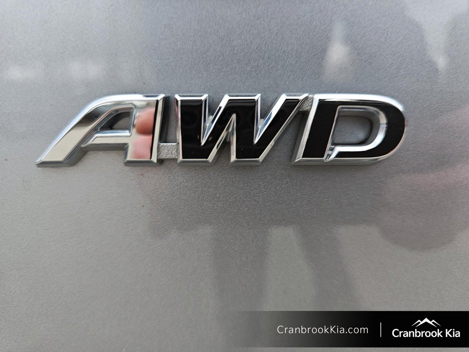 2022 Toyota COROLLA CROSS BASE-15